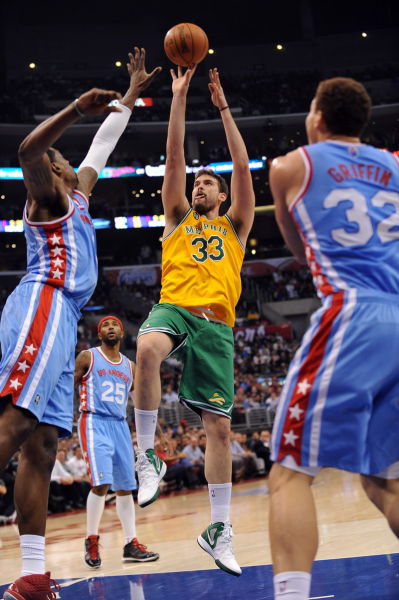 但在领袖谢 但在领袖谢